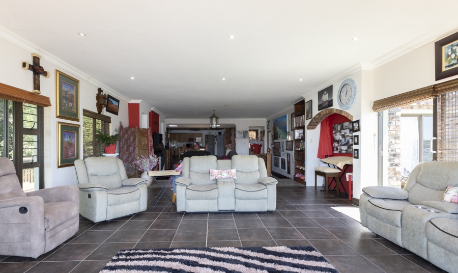 4 Bedroom Property for Sale in West Bank Eastern Cape